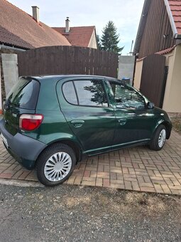 Toyota Yaris 1.0 benzín - 2