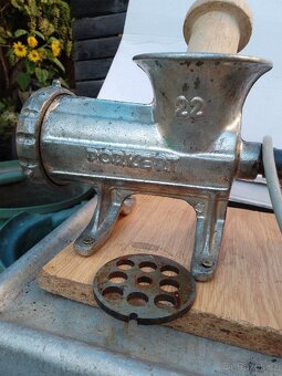 Elektrický mlýnek na maso Porkert č 22 - 2