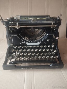 Starožitný psací stroj Underwood - 2