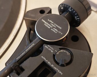 Gramofon Pioneer  s garancí stavu - 2