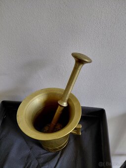 100 let starý hmoždíř - 2