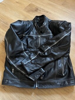 Kožená bunda černé barvy - 2