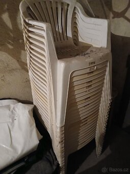 Plastové židle 30ks - 2