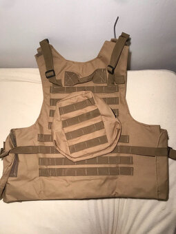 Taktická vesta - coyote - 2
