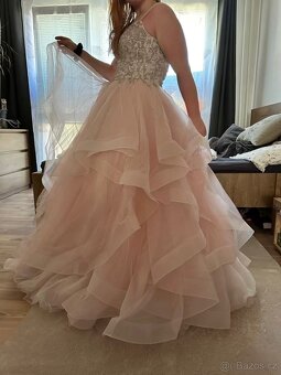 Prodám maturitní/ svatební šaty - 2