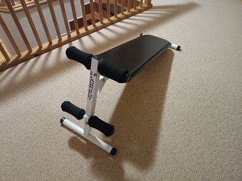 Posilovací lavice - 2