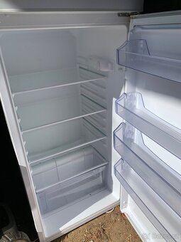 Lednice s mrazákem ECG 230l - 2