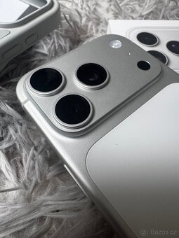 iPhone 17 Pro stříbrný 256GB - 2