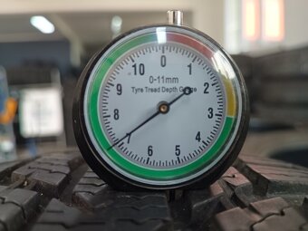 215/60 R17C NOKIAN (0720) - 2