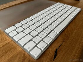 Apple Magic Keyboard CZ, nová - 2