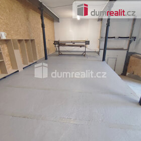výrobní či skladovací  prostor,  200 m2 - 2