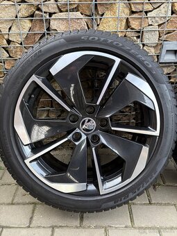 Škoda Octavia 4, RS, zimní sada Comet 225/45-18 - 2