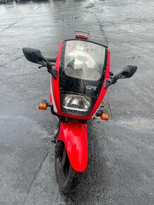 Kawasaki GPX 750 R 1988 - 2