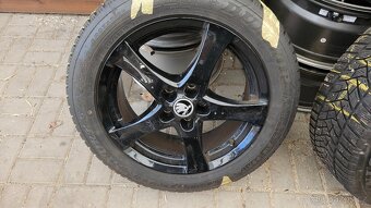 Zimní Sada Alu 5x112 215/55 R17 Škoda Superb - Passat B8 - 2