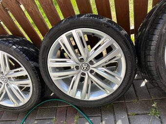5x112 r19 245/40r19 letní originál Vw - 2