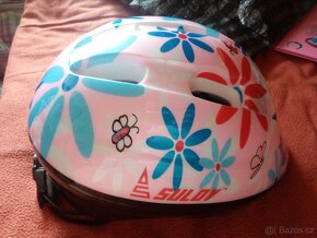 Prodam helmu s beruskama vel.50 - 52 cm,top stav,jako nova,m - 2