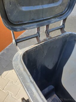 Plastová popelnice 120L na kolečkách - 2