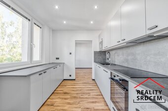 Pronájem nově zrekonstruovaného bytu 3+1 s lodžií, 72 m2, ul - 2