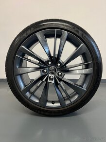 ☀️ Letní Alu kola Acamar, Škoda Superb 3, 5x112 r19 - 2
