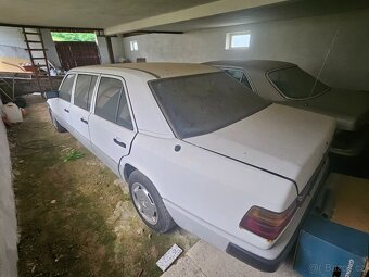 Mercedes 250D Pullmann - 2