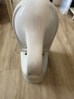 Závěsný záchod, 56 cm délka, 38 cm výška - 2