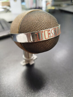 starý mikrofon TESLA - 2