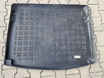 Škoda Karoq gumové koberečky + vana do kufru - 2