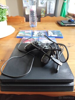 PlayStation 4 - 2