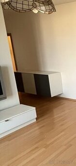 Skříňky IKEA Besta - 2