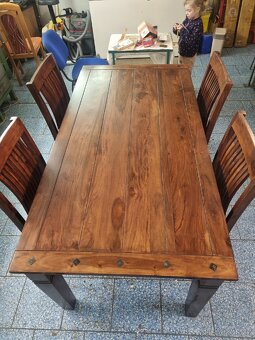 Teakový stůl - 2