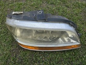 Fiat Multipla Pravé Přední Světlo - 2