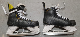 Brusle Bauer S25 - 2