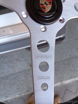 Porsche volant Momo prototipo - 2