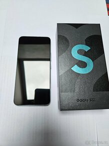 Samsung Galaxy S22, záruka do 12/25 - 2