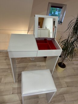 Kosmetický stolek s taburetkou - 2