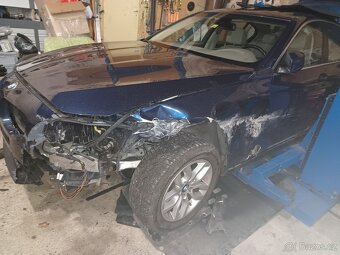 BMW F10 530D rok 2010 na náhradní díly bez motoru naj 184tkm - 2