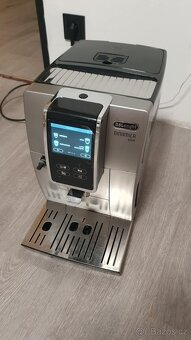 Prodám kávovar DeLonghi Dinamica Plus ECAM 370.70.B - 2