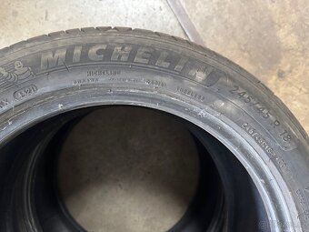 245/45R18 michelin - 2