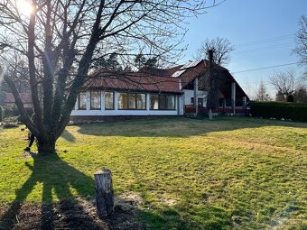 Prodej rodinného domu s dvojgaráží a zahradou, Frýdek-Místek - 2
