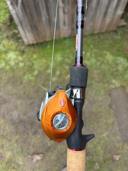 Baitcastový prut Berkley a multiplikátor WFT - 2