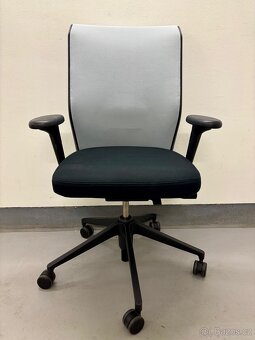Kancelářská židle Vitra ID Mesh - 2
