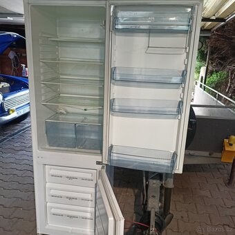 Lednice s mrazákem 180 cm - 2