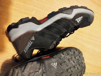 sportovní boty ADIDAS vel. 32 - 2