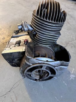 Motoru Manet 100, 125 ? - 2