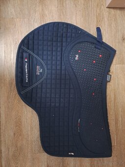 Premier Equine - Podsedlová dečka Close Contact Tech Grip pr - 2