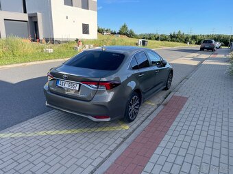 Toyota Corolla 1.8 hybrid (2019) - 2