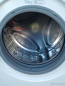 Prodám - Plně Funkční Pračku - LG Direct Drive - 6 KG A+++ - 2