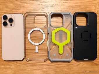 Prodám iPhone16 Pro Desert Titanium - 2