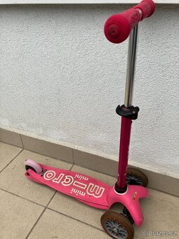 Švýcarska Mini Micro koloběžka plus helma - 2