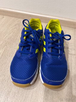 Sálová obuv Adidas velikost 36 - 2